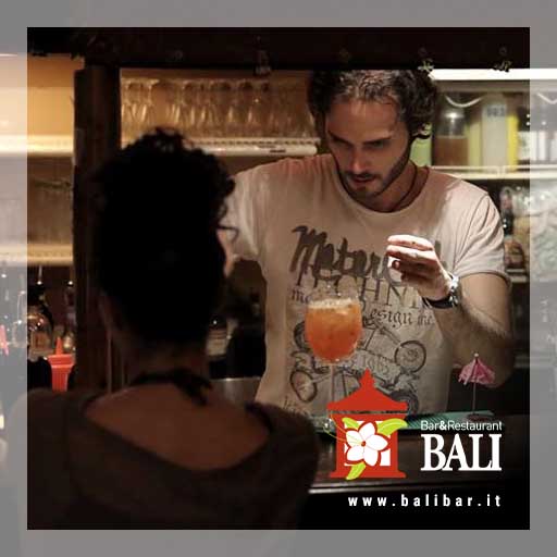 Aperitivo o dopo cena con sala fumatori Aperitivo o dopo cena con sala fumatori